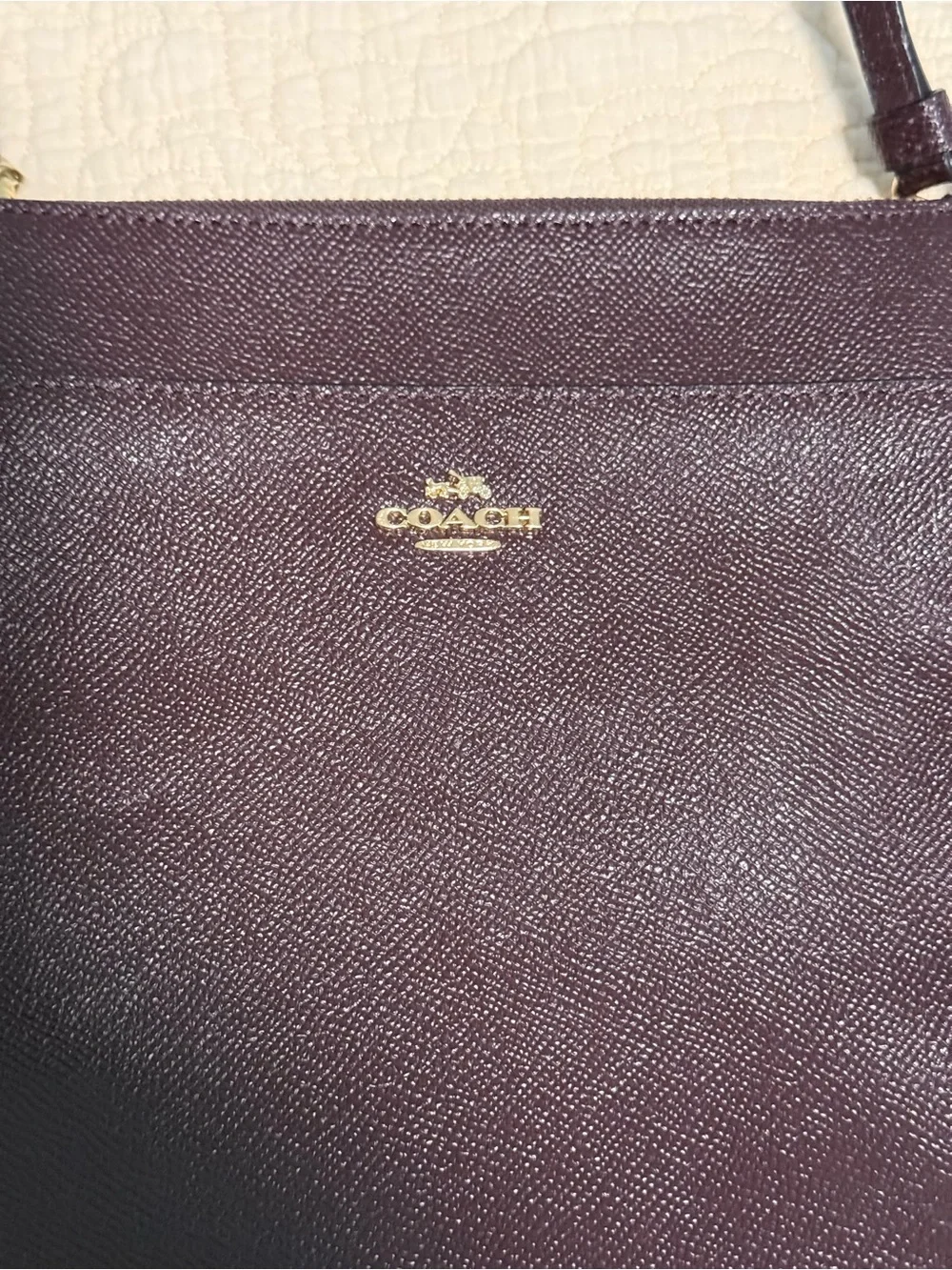 Coach “Kitt” Messenger Crossbody Bag in Oxblood Crossgrain Leather! Like New! - Picture 9 of 14